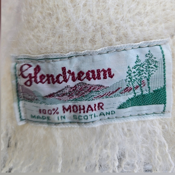 Vintage Glen Cree Mohair Shawl - Picture 5 of 7